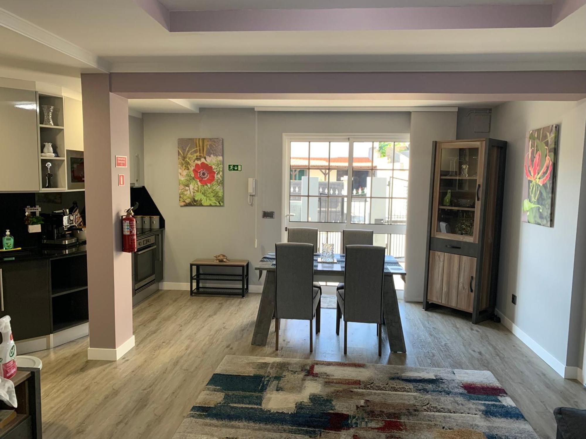 Apt- Sleeps 2 - Pool & Parking - Madeira Appartement Funchal (Madeira)