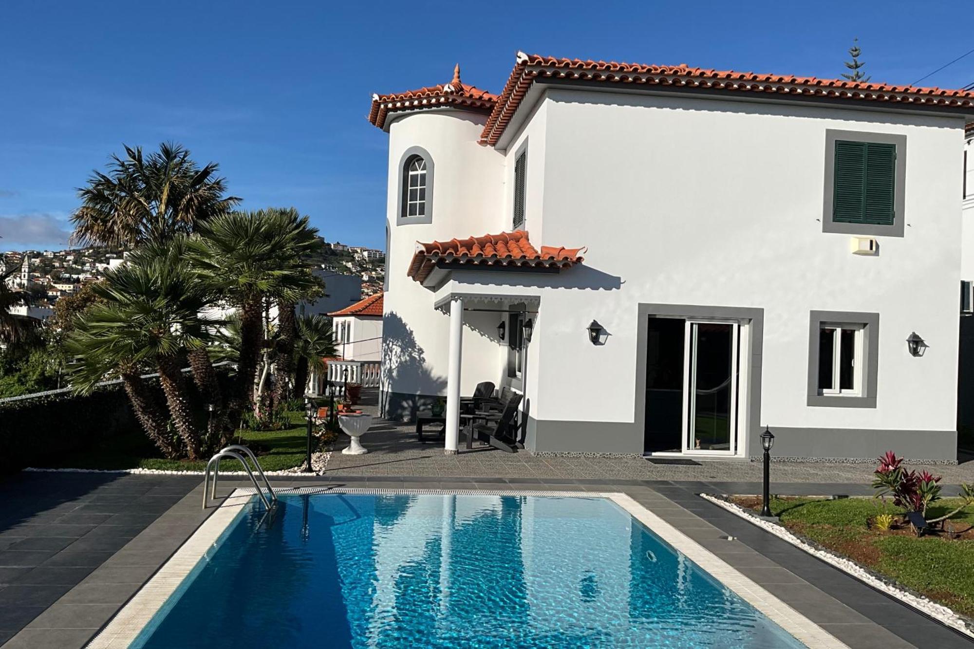 Apt- Sleeps 2 - Pool & Parking - Madeira * Funchal (Madeira)